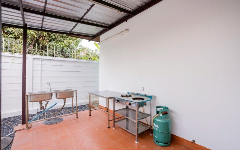 Hpool villa Hua Hin, Hin Lek Fai house for sale, freehold villa Hua Hin, 3 bedroom villa Hua Hin, Hua Hin property, house near Hua Hin beach, villa with no common fees, Hua Hin real estate, budget villa Hua Hin, villa for retirees Thailand

