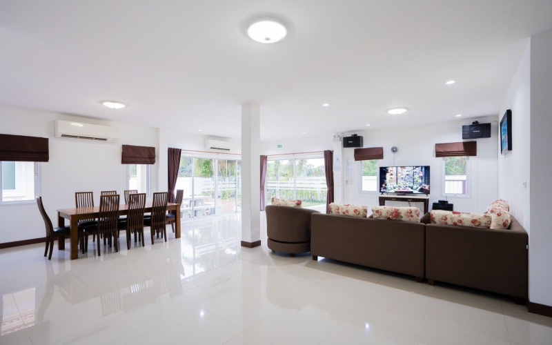 4 bedroom pool villa Hua Hin, Hin Lek Fai house for sale, freehold villa Hua Hin, Hua Hin property for sale, large villa Hua Hin, no common fees, family villa Hua Hin, budget pool villa Thailand, real estate Hua Hin, house with land Hua Hin

