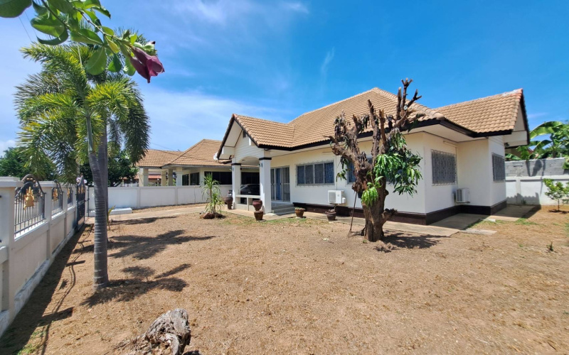 Hua Hin, Hua Hin Center , 3 Bedrooms, 2 Bathrooms, House / Villa, For Sale, ,1940, A-Team Real estate